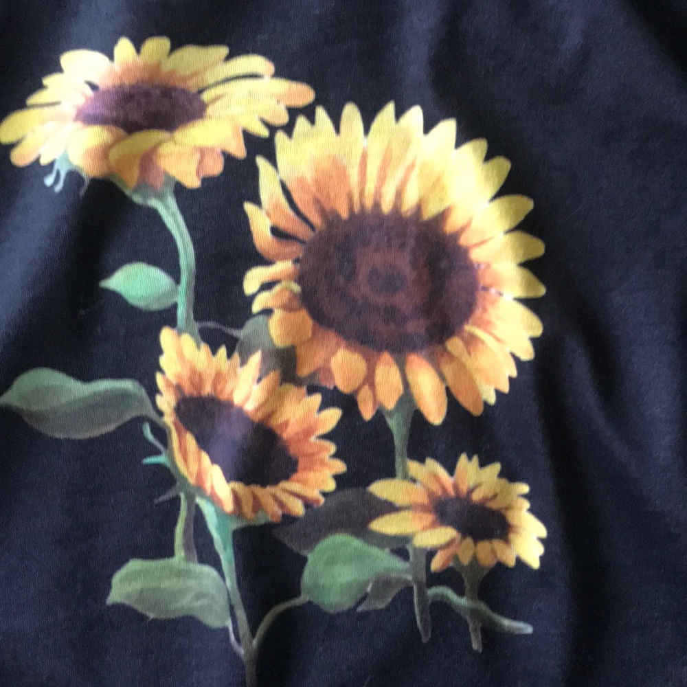 Size: Small - Picture 3 of 3